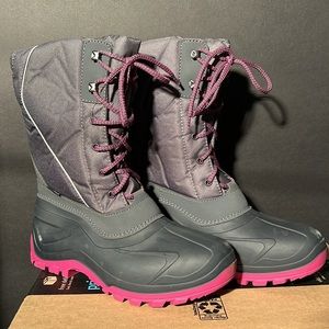NWT Spirale women’s waterproof snow boots, size 41